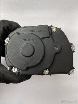 Škrtící klapka 047133061G - 5