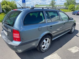 Škoda Octavia 2.0i 85kw - 5