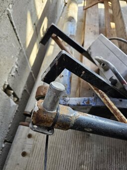 Hydraulické čelo BAR - 5