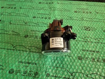 přední pravá mlhovka VW Golf V 092003-112004 1K0941700A - 5