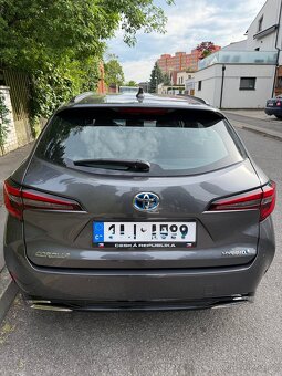 Toyota Corolla 2023 km-20850 510,000 Kč - 5