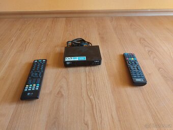 LG 42LS3400 - 5