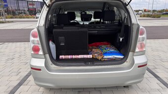 Toyota Corolla Verso 2.2 diesel - 5