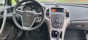 Opel Astra J Sports tourer - 5