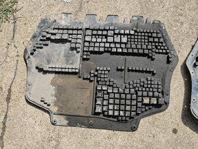 GOLF, TOURAN, OCTAVIA, JETTA a další- kryt pod motor - 5