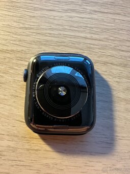 Apple Watch Series 5, 44mm - Space Gray - 5