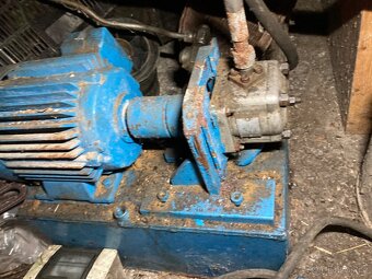 Hydraulické čerpadlo s elektomorem - 5