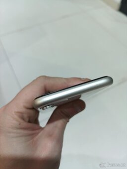 IPhone 11 TOP STAV - 5