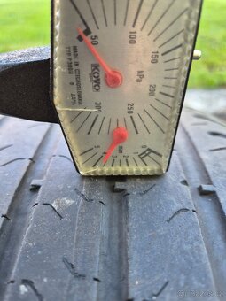 Letní pneu Continental 235/55 R17 - 5