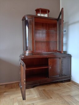 Vitrína - 5