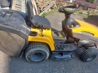 Zahradní traktor Stiga - 5