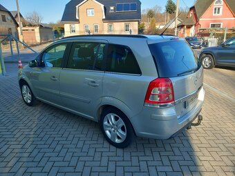 Opel Zafira 1.6i TAŽNÉ 7 MÍST 2010 BEZ KOROZE - 5