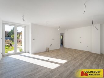 Hevlín, novostavba RD 4+kk, 132 m2, podlahové topení, zahrad - 5