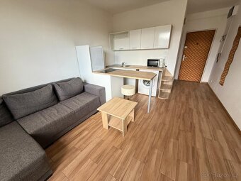 Pronájem bytu 2+kk 45 m² /flat to rent Brno, Chalabalova - 5