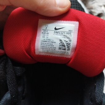 Sportovní basketbalové boty Nike Lebron Witnese 7 - 5