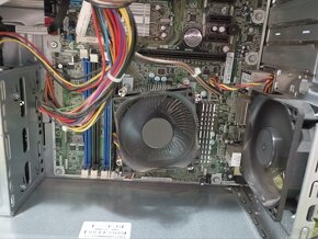 PC HP Intel i7 s Windows 7 a Monitorem - 5