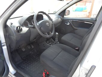 Dacia Duster 1.2 TCe,92kw,naj.79000km,serv.knížka - 5
