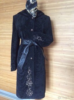 Dámský dlouhý kožešinový kabát s kapucí černý vel. M/38. Nov - 5