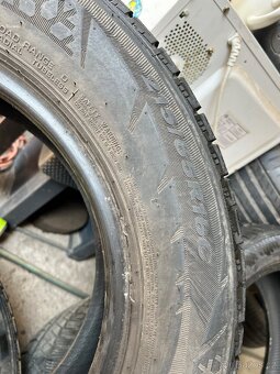 Zimní pneu NEXEN 215/65/16c - 5