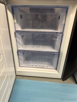 Lednice Beko RCNA406E40LZXR - 5