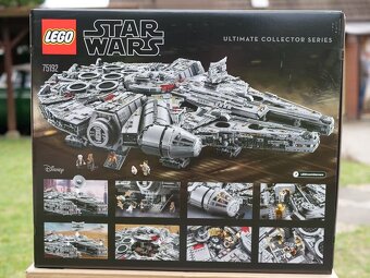 LEGO Star Wars 75192 UCS Millennium Falcon - 5