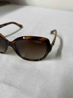 Sluneční brýle Vogue - 5