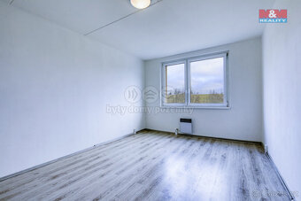 Pronájem bytu 2+1, 71 m², Rovná - 5