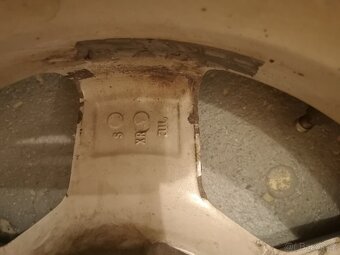 Prodám sadu letních pneu Michelin 175/65 R14 - 5