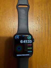 APPLE WATCH 8 45mm, černé - 5
