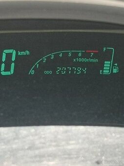 Toyota Yaris 1.0 vvti, 50kw - 5
