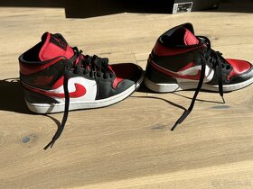 Jordan 1 mid vel 41 - 5
