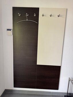 Botník + stěna s věšáky - 5