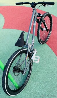Dirt street jump bike - 5
