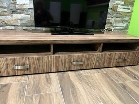 Nízká komoda pod televizi + konferenční stolek - 5