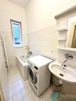 Pronájem, byt 2+kk, 70m2, Havlíčkova ulice, okres České Budě - 5