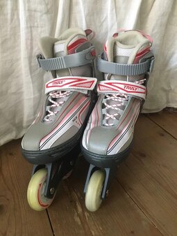 Kolečkové brusle TRULY + chrániče - 5