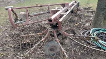 Nesený nahrazování sena. - 5