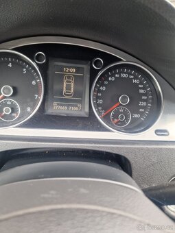 VW PASSAT CC 1,8 TSI STK 4/26 najeto 377tis Výbava vozu: 10x - 5