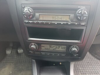 Seat Ibiza 3 dv. - 5