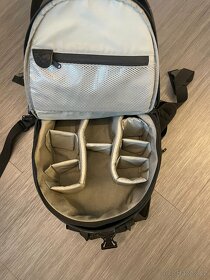 Lowepro DryZone 100 - fotobatoh - 5