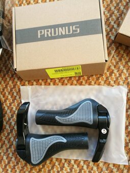 nové gripy na řidítka různé  shimano,sram,campagnolo - 5