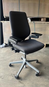 Steelcase Gesture - 5