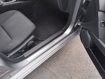 Mercedes Benz C180 CGI - 5