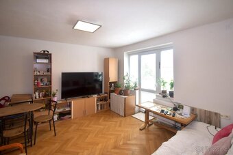 Pěkný 2+1, 60,4 m2, v cihlovém domě, se dvěma balkony, Žate - 5