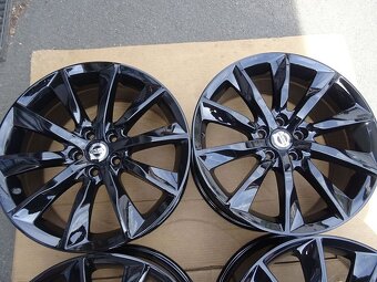 Alu disky černé origo Volvo 18", 5x108, ET 42, šíře 8J - 5