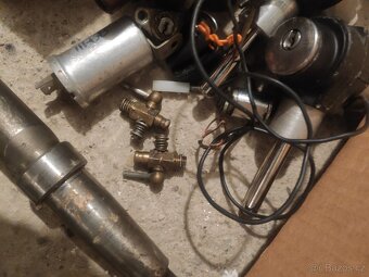 Různé náhradní díly pro auto Škoda 100 - 5