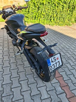 Triumph Street Triple 765 RS - 5