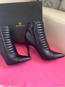 Nádherné kožené kozačky zn.B. Cavalli/top stav/nové - 5