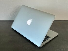 MacBook Air 11" 2014 128GB / i5 / 4GB - 5