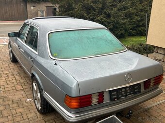 Mercedes-Benz 126 /300 D - 5